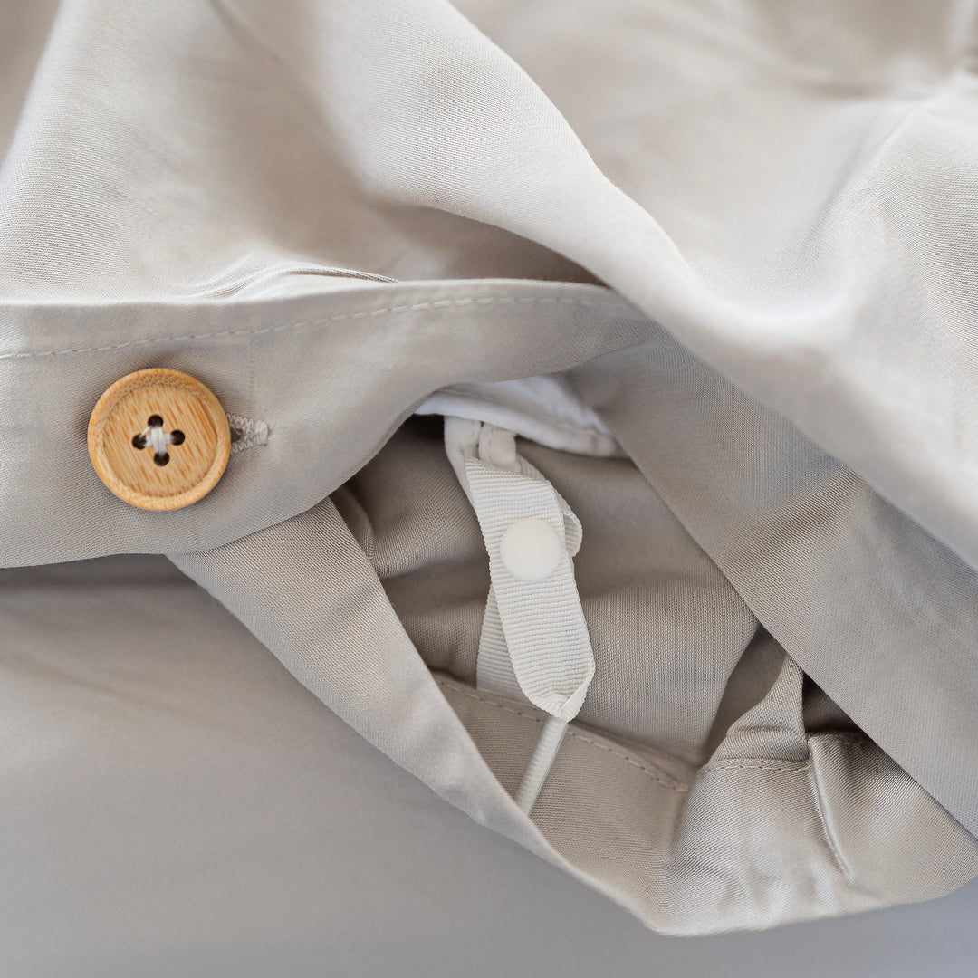 Silver Dream Duvet Cover #color_silver-dream