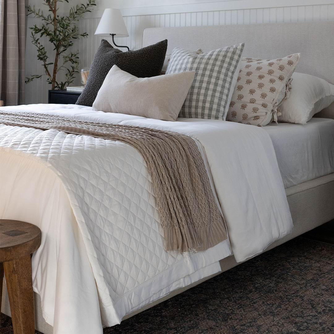 White Cloud Bamboo Quilt #color_white-cloud