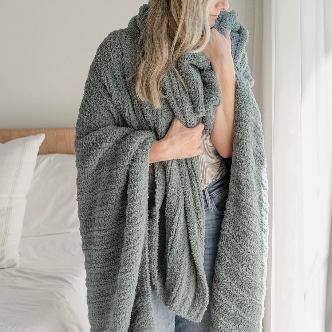 Simply Organic Bamboo Plush Blanket | Snuggly Soft Comfort