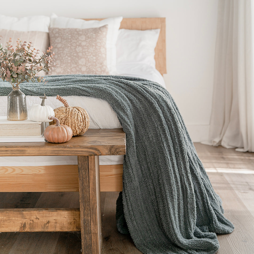 Simply Organic Bamboo Plush Blanket | Snuggly Soft Comfort