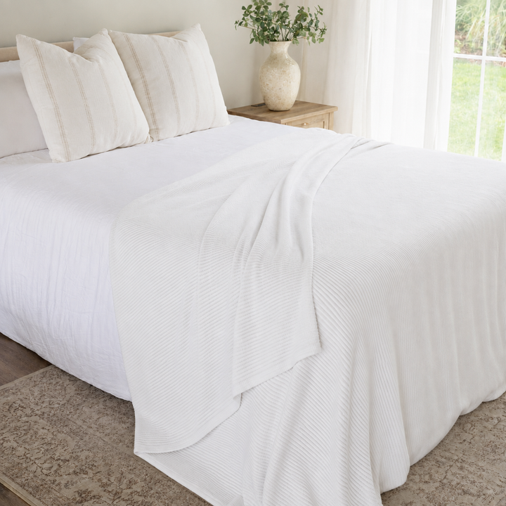 White Cloud Bamboo Coverlet 