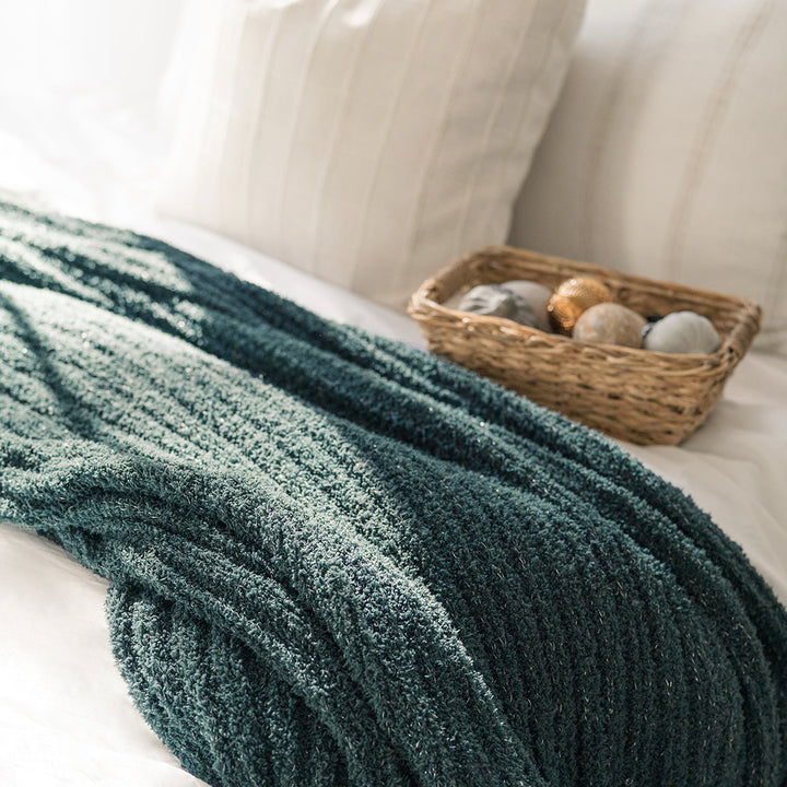 Green Plush Blanket #color_sparkling-spruce