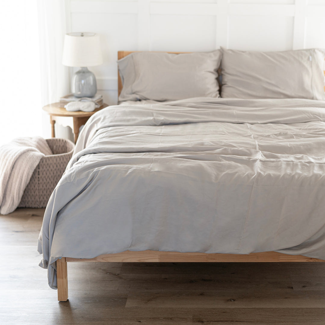 Silver Dream Duvet Cover #color_silver-dream