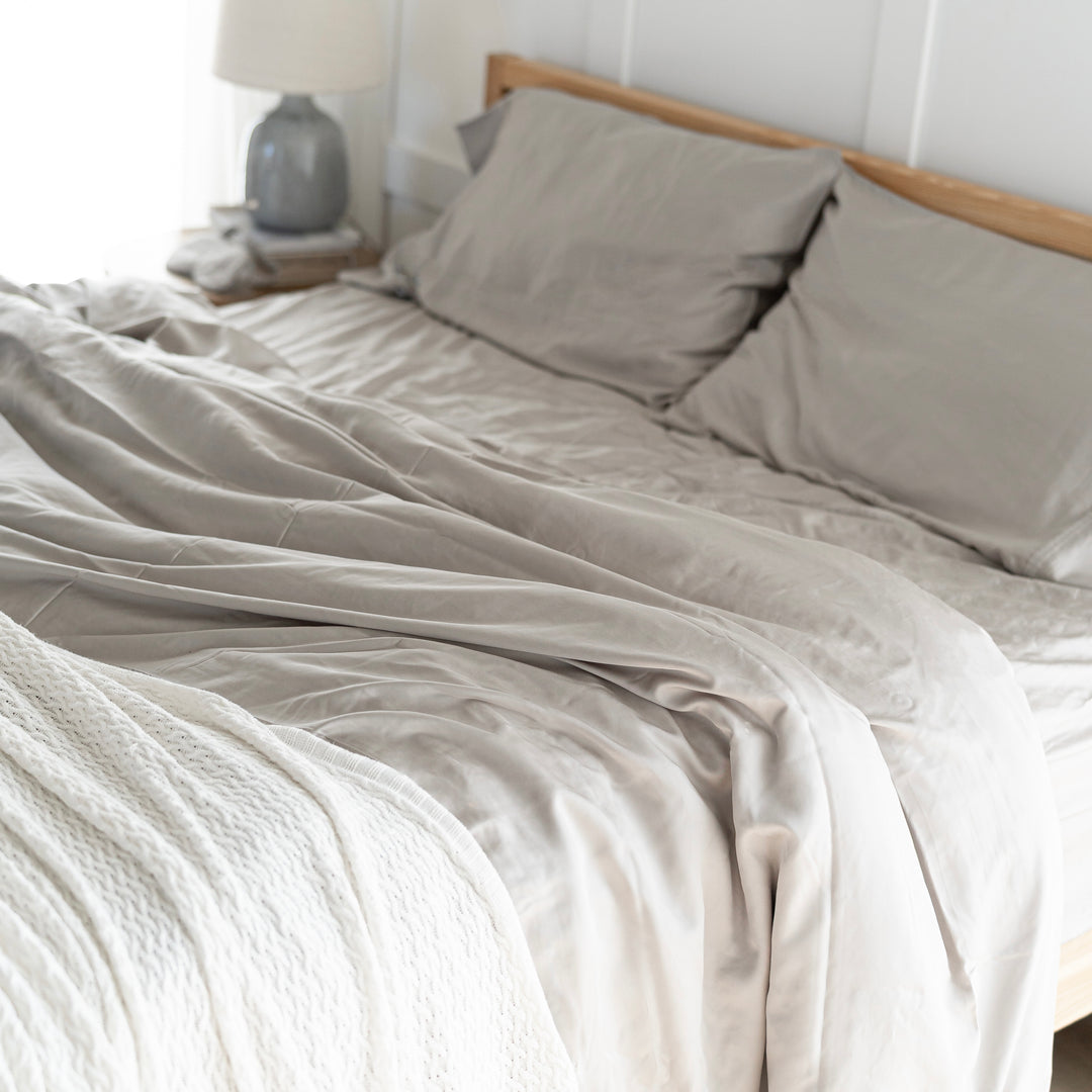 Silver Dream Duvet Cover #color_silver-dream